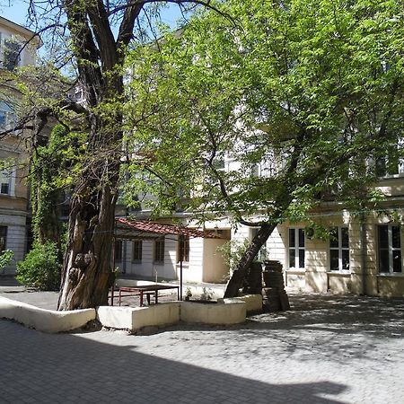 Vintazhnaya Apartment Odessa Esterno foto