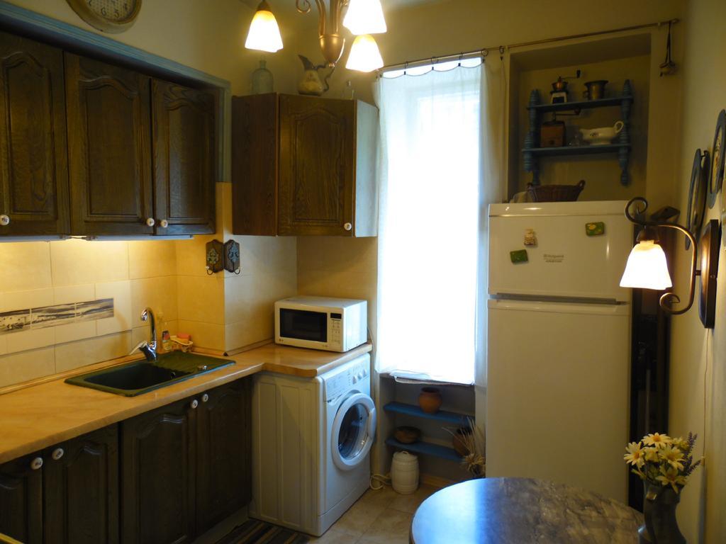 Vintazhnaya Apartment Odessa Esterno foto