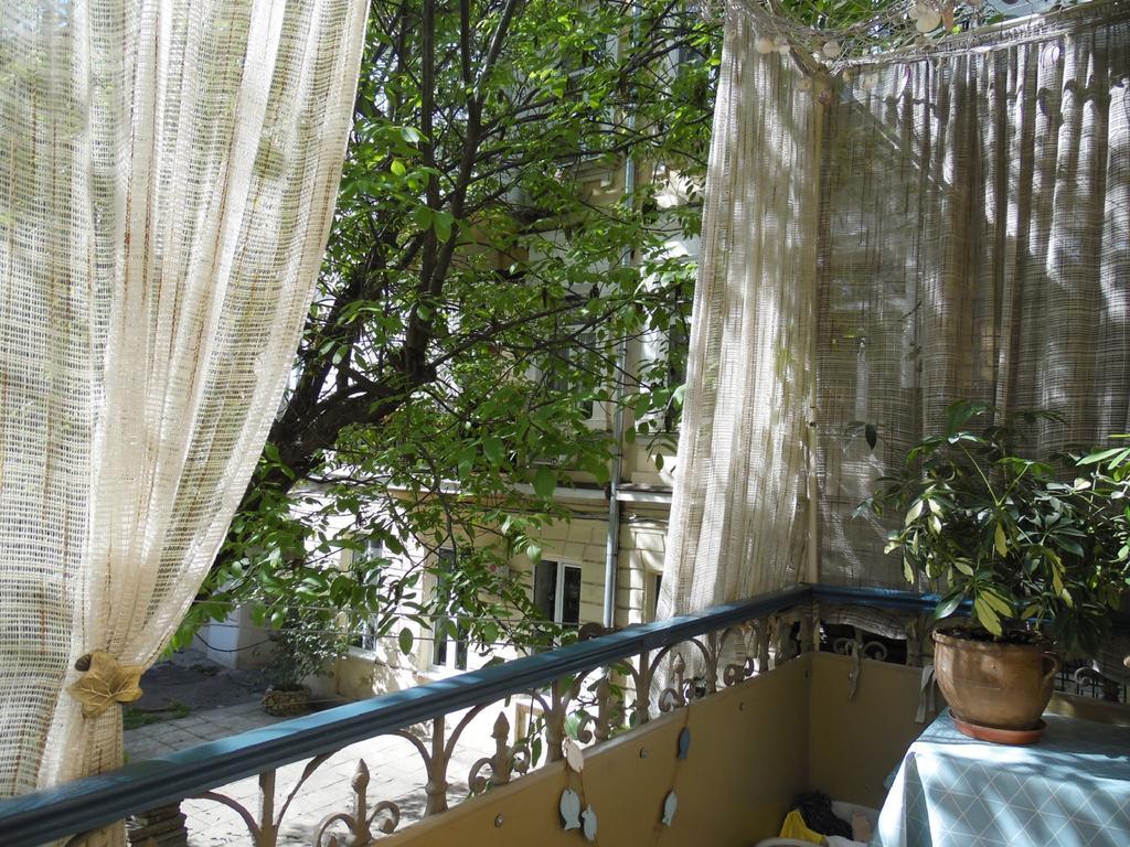 Vintazhnaya Apartment Odessa Esterno foto